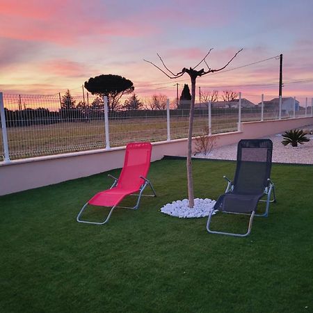 Paquerette Villa อาร์ลส์ ภายนอก รูปภาพ